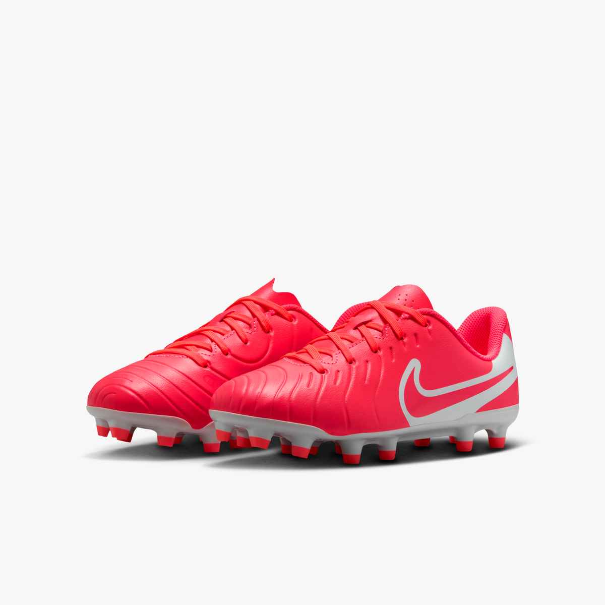 Nike Jr. Tiempo Legend 10 Club Multi-Ground Soccer Shoes